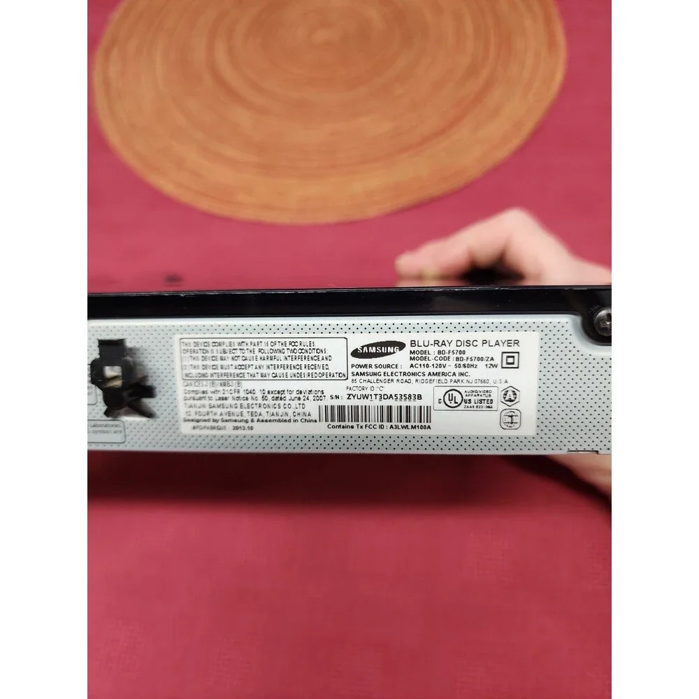 Samsung BD-F5700 Blu Ray DVD Player Media Wifi Streaming HDMI No Remote Working